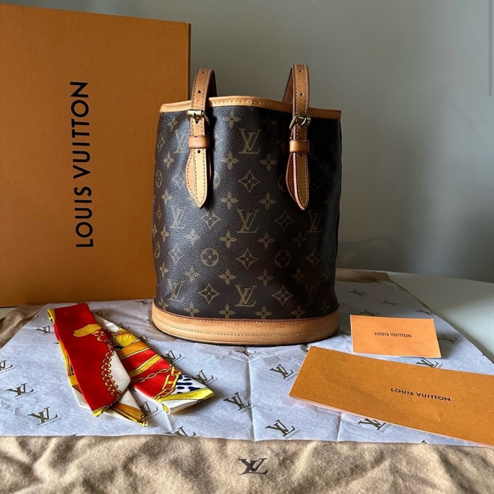 Louis Vuitton - Petit Bucket Bag Dust Twilly